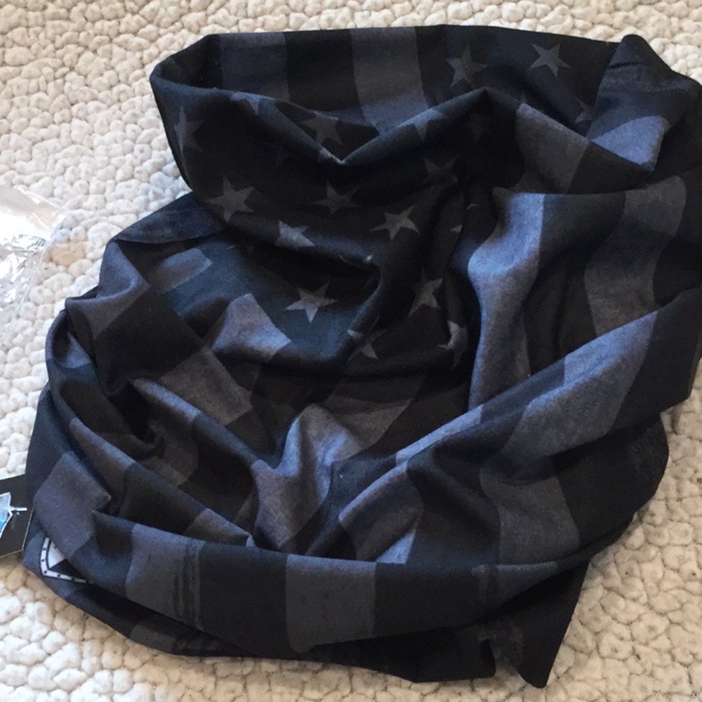 Face Covering Gaiter Brand New Never Worn - Picture 3 of 7